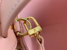 Shoulder Bags