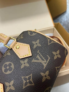 Crossbody Bags