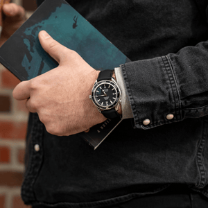 Loop-less™ HydroFlex™ | Dark Matter Edition | Black Strap with Black Stitching