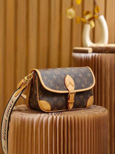 Shoulder Bags