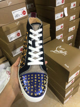 Sneaker
